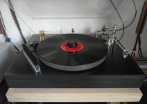  Well Tempered Record Player